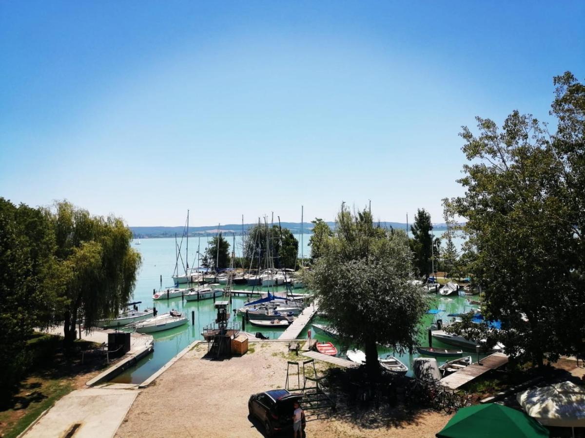 Tihany Yacht Club Esterno foto